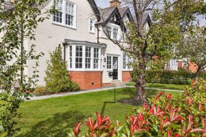 Photo 16- click for photo gallery